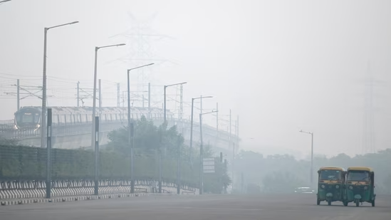Delhi\'s Air Quality Dips Again, No Respite in Sight delhi air quality dips again, no respite in sight